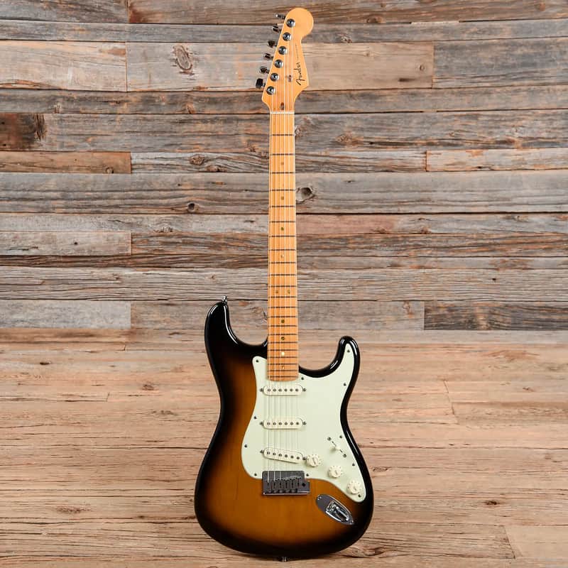 Fender American Deluxe Stratocaster V-Neck 2004 - 2010 | Reverb Canada
