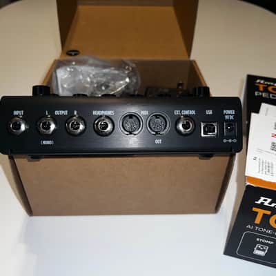 IK Multimedia ToneX Pedal with Tonex Capture Modeling and Reamp Box image 3