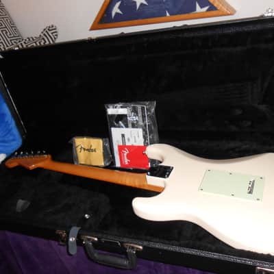 Fender 2007 60's Stratocaster build  Olympic White w/ American Original 65's and G&G case image 10