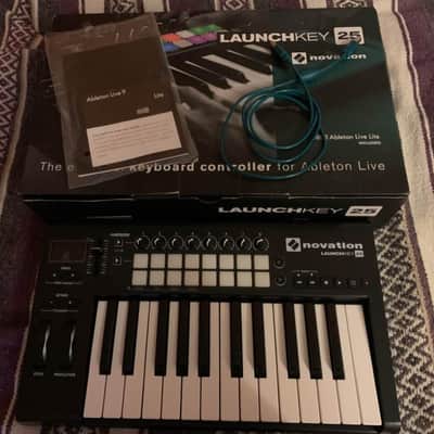 Novation Launchkey 25 MkII Keyboard Controller