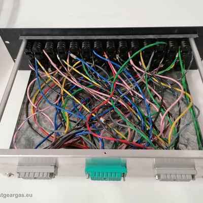 56 ins Breakout box ELCO / EDAC connectors image 8