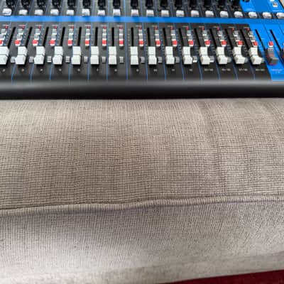 Yamaha MG20 20 Channel Analog Mixer 2014 - Present - Black image 5