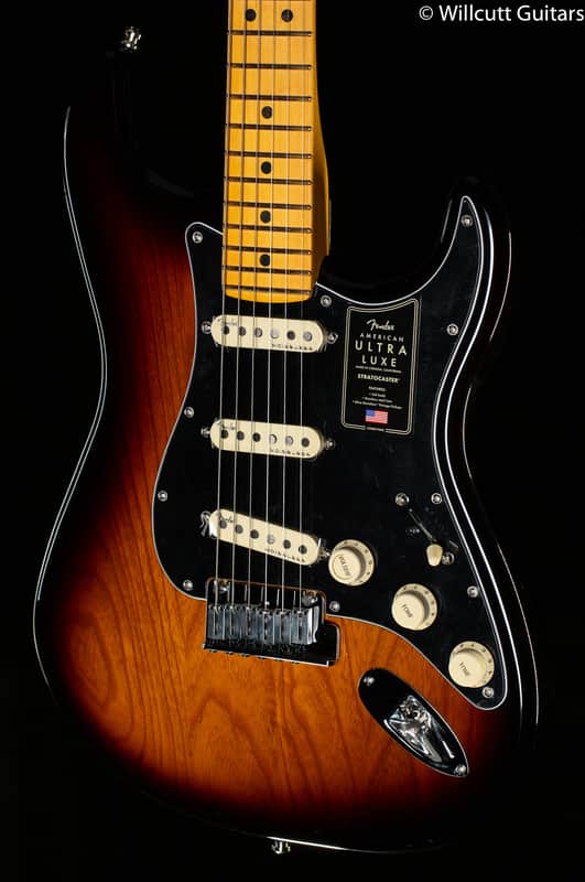 Fender American Ultra Luxe Stratocaster 2-Color Sunburst Maple Fingerboard (557) image 1