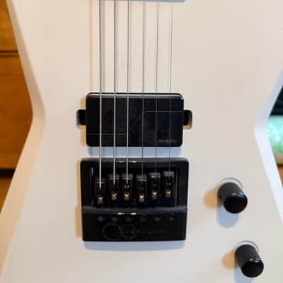 Solar Guitars E1.6ET - White Explorer with EverTune & Fishman Fluence - 2018 White Matte Bild 3