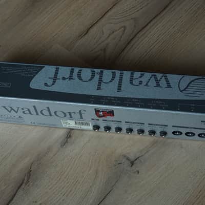 Waldorf Micro Q Rackmount Synthesizer 1999 - 2011 - Blue image 6