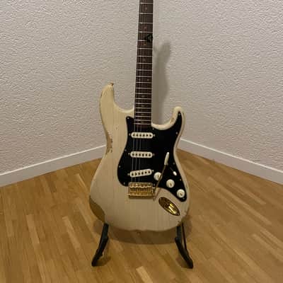 Fender Custom Shop Limited Edition 1962 Stratocaster Heavy Relic Chocolate 3TS image 1