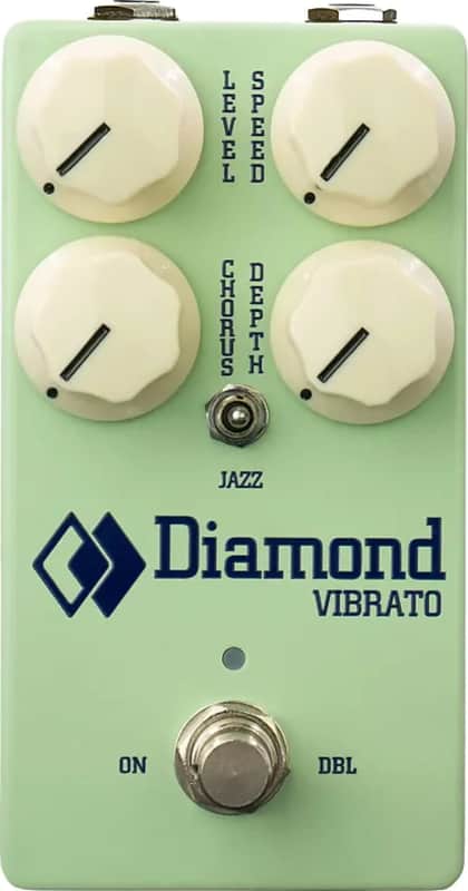 Diamond Pedals Vibrato | Surf Green Limited Edition Diamond Pedals Vibrato | Surf Green Limited Edition