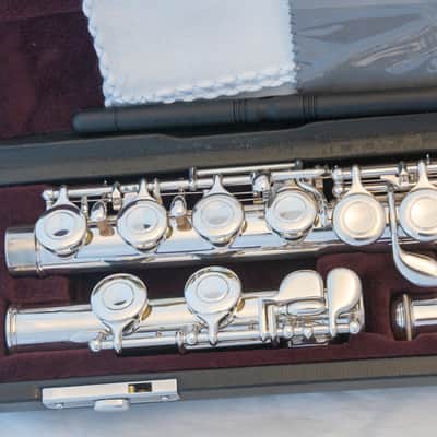 Yamaha YFL-311 Intermediate Flute *Silver Headjoint *Split-E *Made in Japan *Cleaned & Serviced image 3