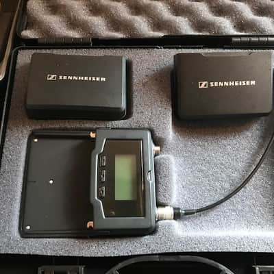 Sennheiser Digital 6000 D6000 Wireless Microphone Combo 4 Channel System image 6