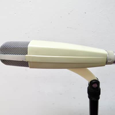 Sennheiser MD 421-N Cardioid Dynamic Microphone image 3