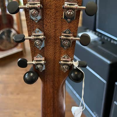 Martin  000-15E 2025 - Satin Mahogany / 4lbs. 3.7oz. 2910398 image 9