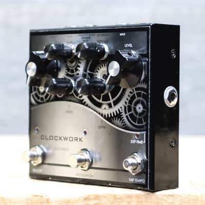 J. Rockett Audio Designs Clockwork Echo Delay with Modulation Effect Pedal w/Box image 2