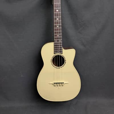 Islander Baritone Ukulele image 1