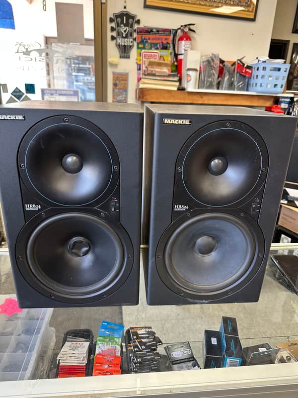 Mackie HR824 8" Active Studio Monitors (Pair) 1997 - 2007 - Black image 1