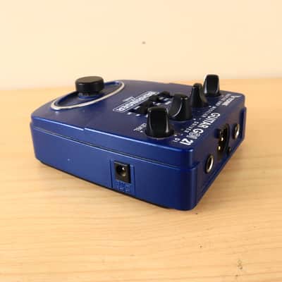 Behringer V-Tone Guitar GDI21 Guitar Amp Modeler and DI Pedal image 4