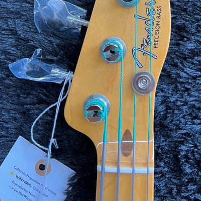 Mint Fender American Vintage II 1954 Precision Bass, 2-Color Sunburst w/Case image 5