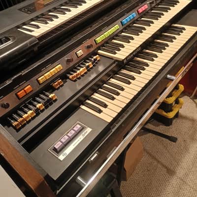 Hammond  B200 image 1