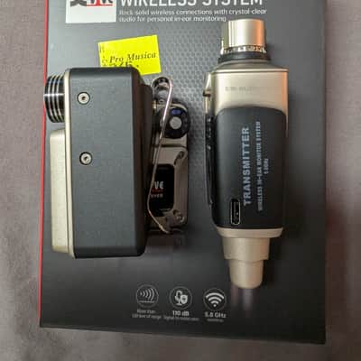 Xvive U45 In Ear Monitor Wireless System 2026 - Silver/Black image 2