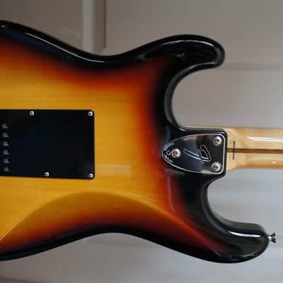 Fender Japan ST-72 Stratocaster Reissue 3 Tone SB Rare Excellent OOP image 9