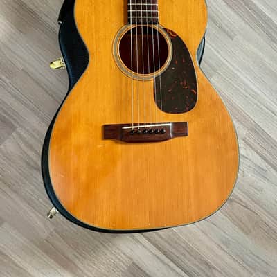 Martin 0-18 1957 image 2