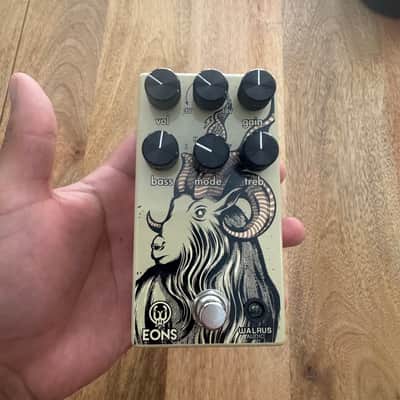 Walrus Audio Eons Five-State Fuzz 2022 - Present - Sandy Tan / Goat Graphic image 1