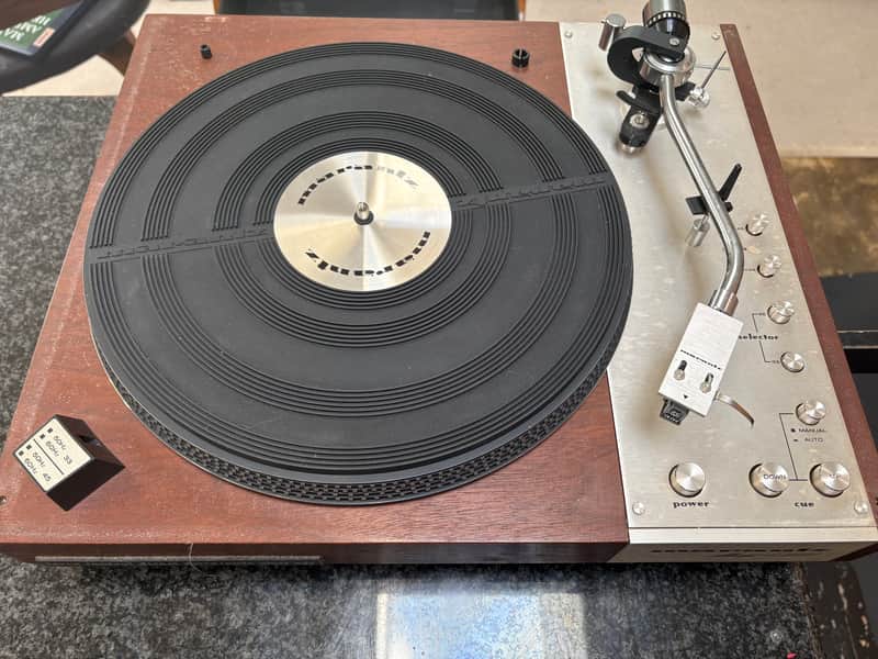 Marantz Model 6300 Servo Control Direct Drive / Auto Shut Off Turntable 1975 - 1977 - Wood / Silver
