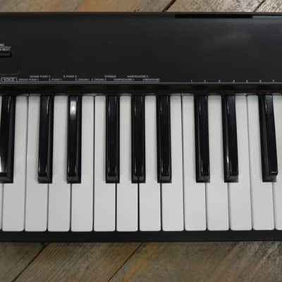 Yamaha NP-30 2015-present - Black image 3