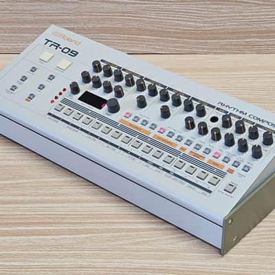 Roland Boutique Series TR-09 TR09 Analog Modeling Rhythm Performer Drum Machine image 3