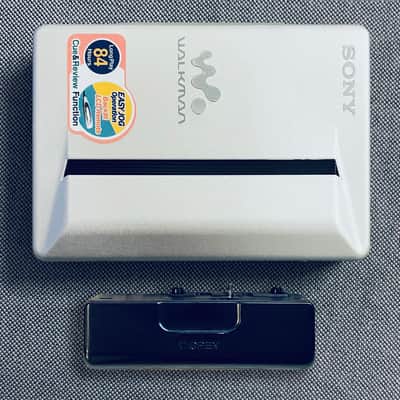Sony WM-EX910 Walkman Cassette Player, Top Silver ! Working ! image 1