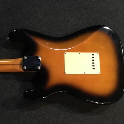 No.050926 FenderJapan ST57-53T 2TS/M MADE IN JAPAN FUJIGEN INC. imagen 4