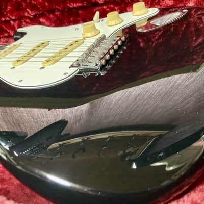 HISTORY TH-VS1 Black Stratocaster Model Made in Japan Fujigen 2007 Used image 2