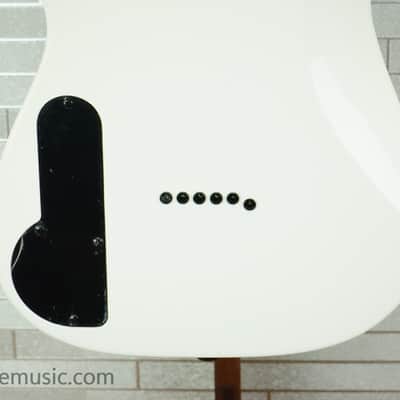 Ibanez PGMM31-WH Paul Gilbert Signature miKro - White image 10