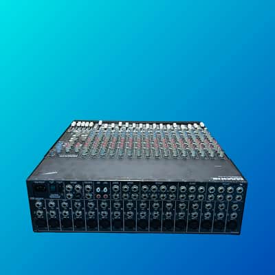 Mackie CR1604-VLZ 16-Channel Mic / Line Mixer image 4