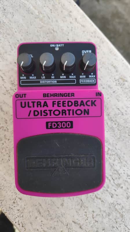 BEHRINGERベリンガー ウルトラフィードバック／ディストーションFD300 Behringer FD300 Ultra Feedback / Distortion | Reverb Canada