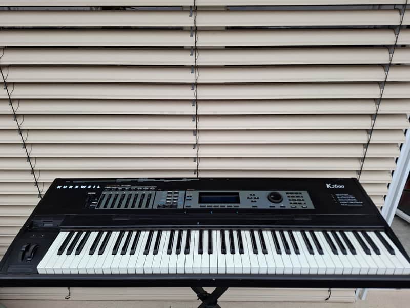 Kurzweil K2600 Studio Production Synthesizer image 1