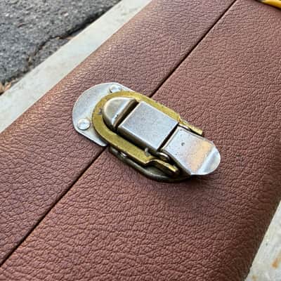 VINTAGE 80'S 90'S GENUINE GIBSON EXPLORER HARDSHELL CASE - TKL MADE IN CANADA - GOOD CONDITION - image 11