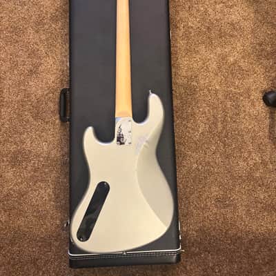 Fender Flea Artist Series Signature Active Jazz Bass 2018 Satin Inca SIlver image 3