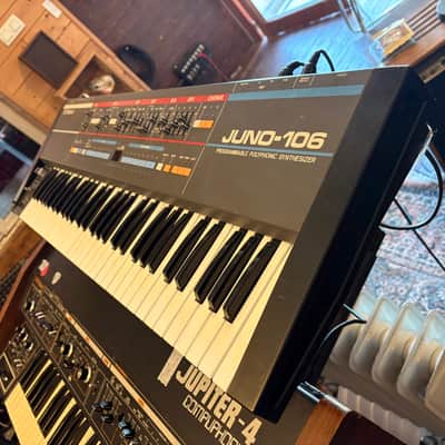 Roland Juno-106 61-Key Programmable Polyphonic Synthesizer 1984 - 1985 - Black image 6