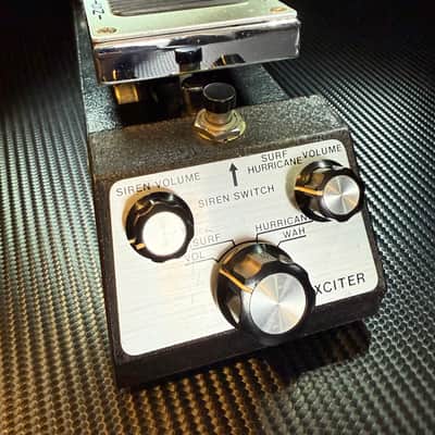 Shin Ei  Mayfair- Exciter Wah-Volume-Surf-Hurricane-Siren multi effects pedal, Japan, 1970s - Black-Chrome image 3