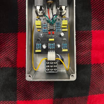Hand-wired TS/Green-Style Overdrive - Pearlized Green image 7