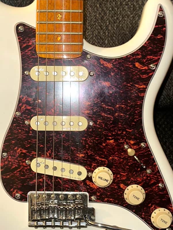 Fender Stratocaster Loaded Pickguard with Ultra Noiseless Vintage Pickups image 1