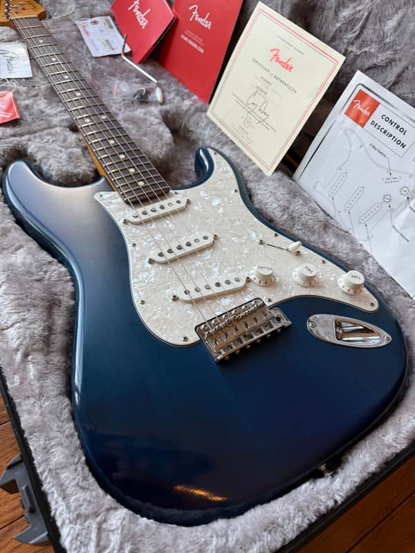 2021 Fender American Stratocaster Cory Wong Signature - Sapphire Blue Transparent