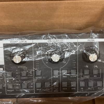Moog Slim Phatty 2010s - Black image 2
