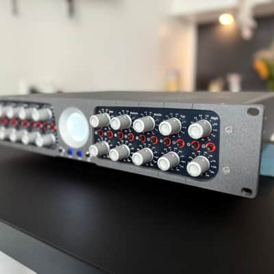 Elysia musEQ 2-Channel 5-Band Parametric Equalizer 2010s - Blue image 3