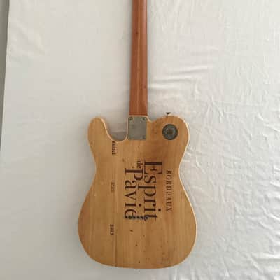 Electric Guitar - Reclaimed Wood from Wine Crate - Semi Hollow with F Holes - T-Style - Esprit 039 image 4