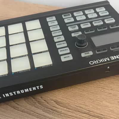 Native Instruments Maschine Mikro 2010s - Black image 3