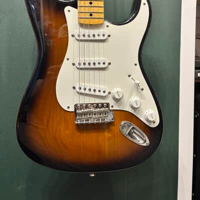 Fender American Original '50s Stratocaster with Maple Fretboard 2018 - 2022 - 2-Color Sunburst image 2