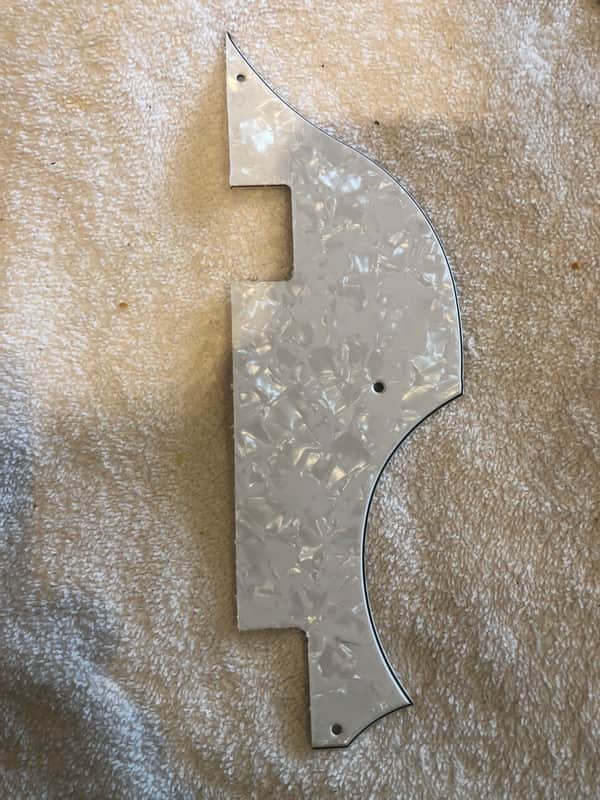 Hofner Ignition Beatle Bass HI-VB-SB  … replacement Pick Guard only / White Pearl image 1