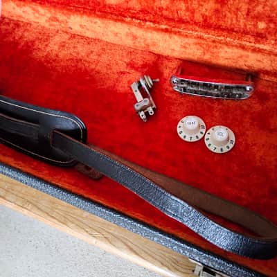 Fender  Jazzmaster  1965 - Sunburst image 3