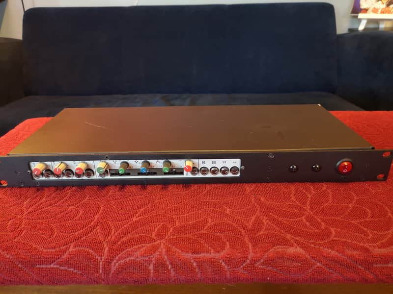 Philips 8993 preamp and eq imagen 1